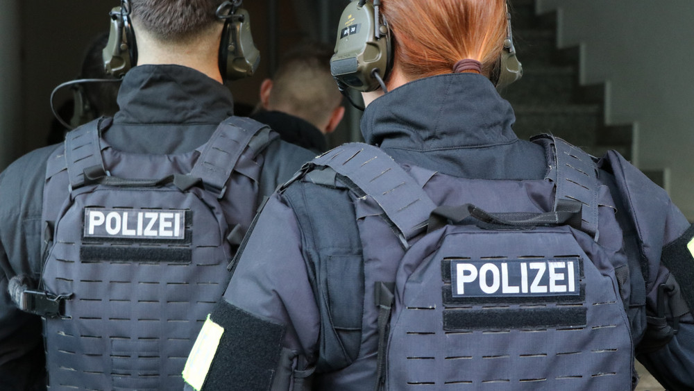 Einbruchsserie in Wiesbaden: Fünf junge Männer in U-Haft