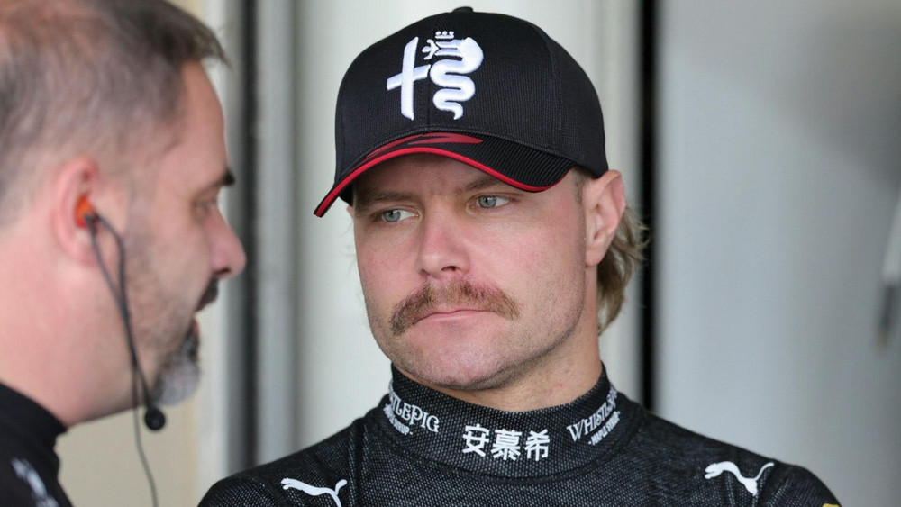 Nackt für den guten Zweck: „Bottass“-Kalender generiert Spenden