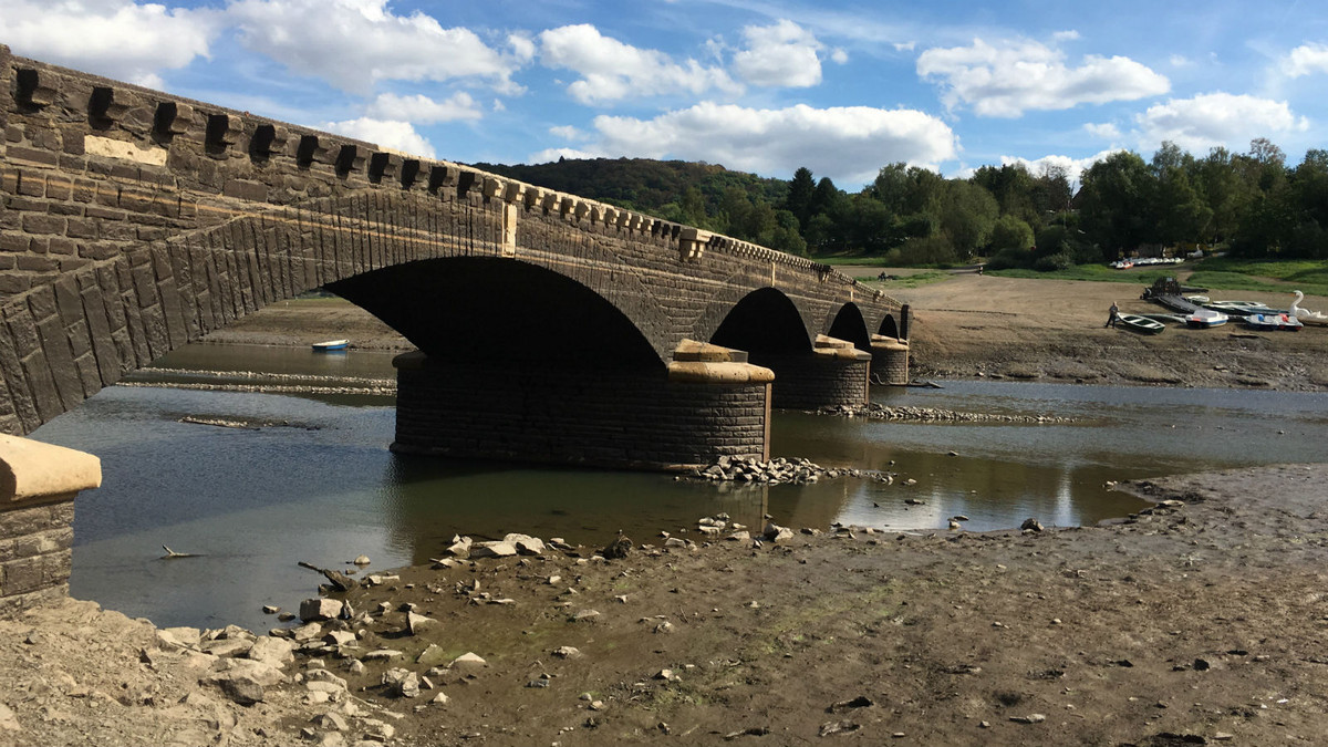 Schifffahrt Und Tourismus Leiden Unter Niedrigwasser Im Edersee schifffahrt-und-tourismus-leiden-unter-niedrigwasser-im-edersee