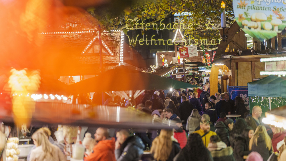 Abwechslungsreiches Programm Weihnachtsmarkt in Offenbach beginnt