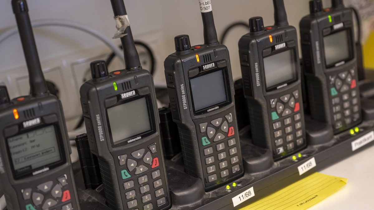 digitalfunk-bei-polizei-und-rettungskr-ften-gest-rt