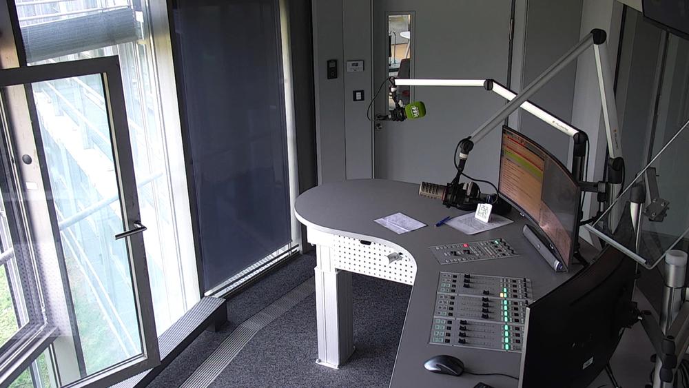 Studio 2
